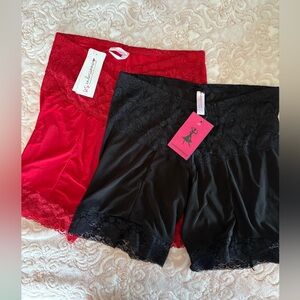 Undersummers Lace Trim Under Shorts M-Set of 2 NWT Red Black.